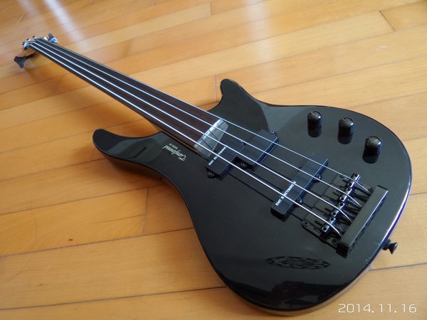 【乐器】tanglewood rebel 4k fretless electric bass guitar 低音电
